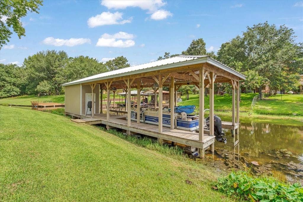 6130 Peninsula Circle, Athens, TX 75752 6130 Peninsula Circle, Athens, TX 75752