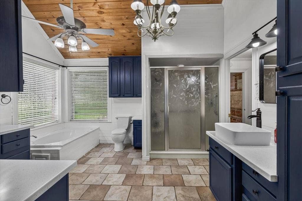 6130 Peninsula Circle, Athens, TX 75752 6130 Peninsula Circle, Athens, TX 75752