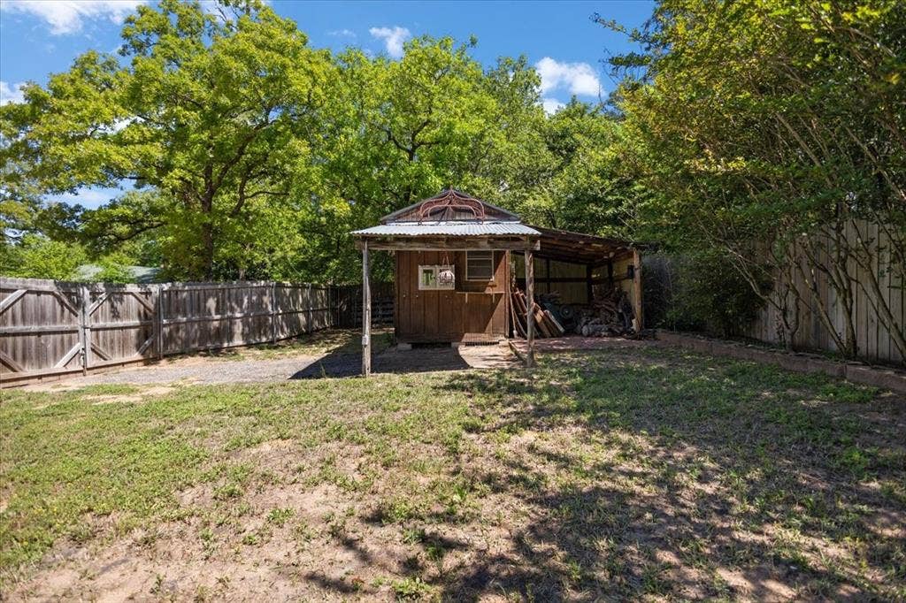 333 Lakeview Drive, Hideaway, TX 75771 Workshop