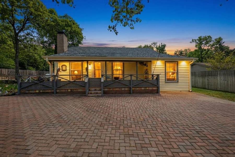 Property photo for 333 Lakeview Drive, Hideaway, TX