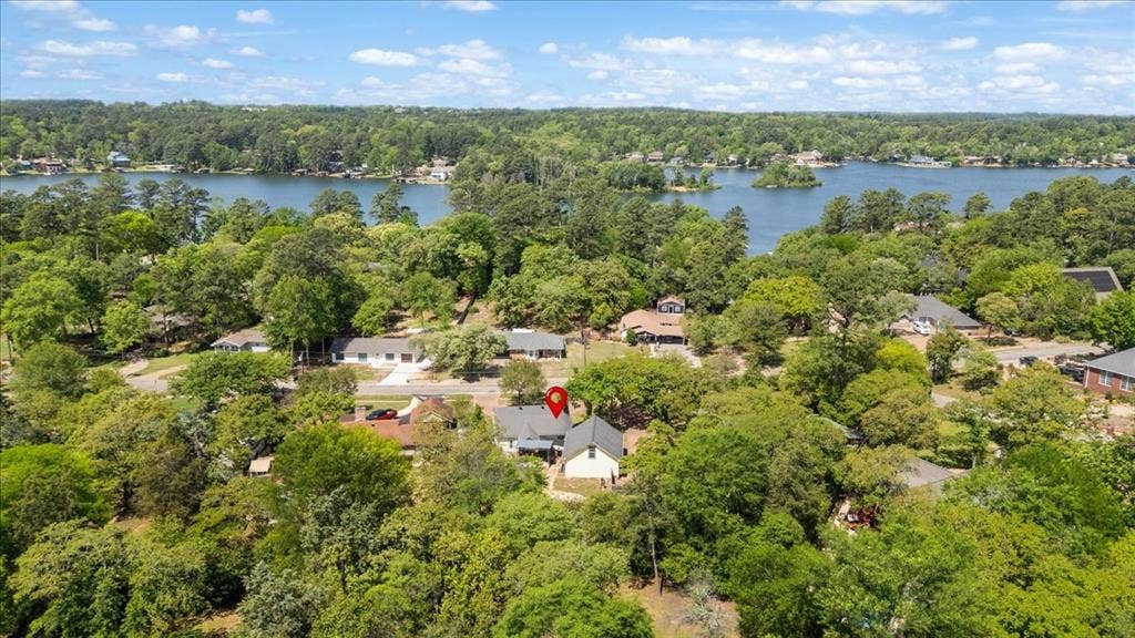 333 Lakeview Drive, Hideaway, TX 75771 333 Lakeview Drive, Hideaway, TX 75771
