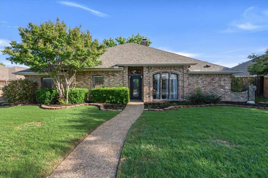 Property photo for 1701 Tawakoni Lane, Plano, TX