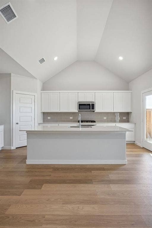 1461 Companero Street, Haslet, TX 76052 Kitchen in the Wimbledon home plan by Trophy Signature Homes – REPRESENTATIVE PHOTO