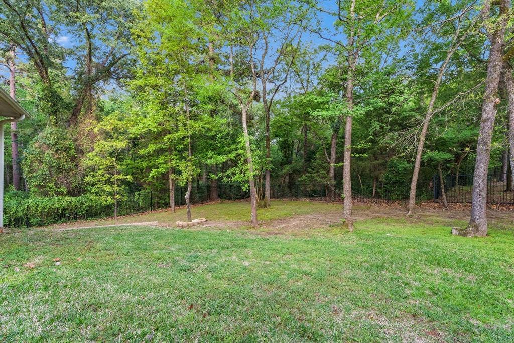 1915 Stoneleaf Drive, Tyler, TX 75703 1915 Stoneleaf Drive, Tyler, TX 75703