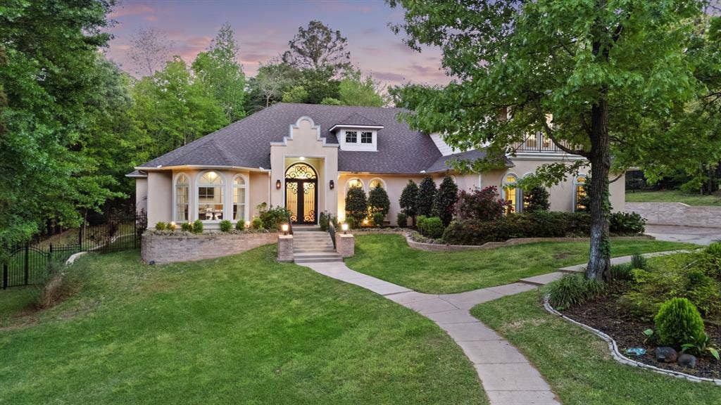 1915 Stoneleaf Drive, Tyler, TX 75703 1915 Stoneleaf Drive, Tyler, TX 75703