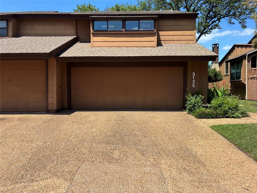 Property photo for 3125 Golden Oak Court, Farmers Branch, TX