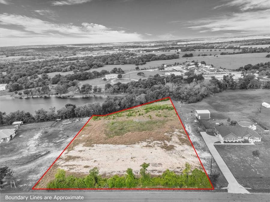 Property photo for 1969 N Old Bruceville Road, Moody, TX