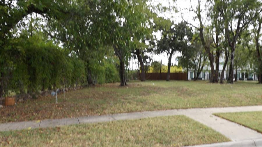 Property photo for 1514 Sullivan Drive, Dallas, TX