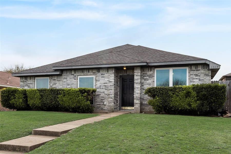 Property photo for 1205 Candlenut Court, DeSoto, TX