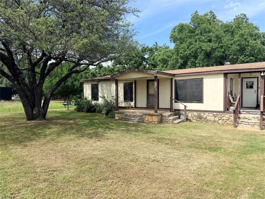 Property photo for 8823 Mid Haven Circle, Granbury, TX