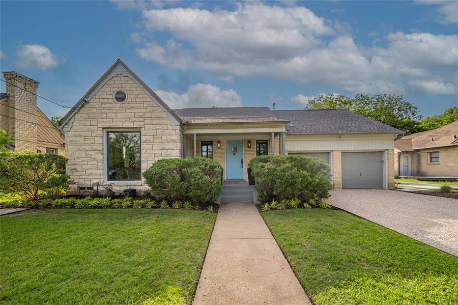 Property photo for 627 N Oak Cliff Boulevard, Dallas, TX