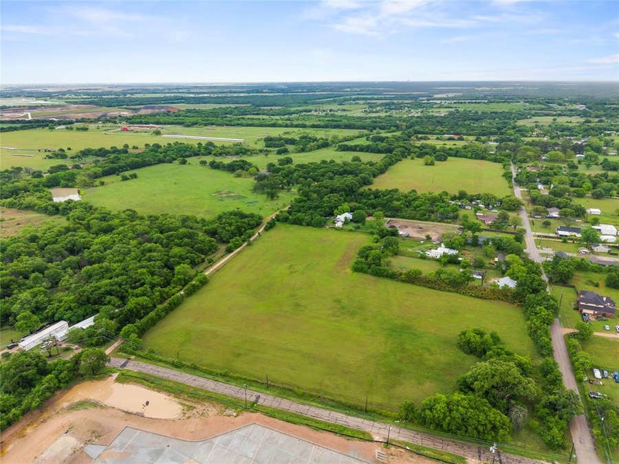 Property photo for 815 Wilson Road, Bellmead, TX