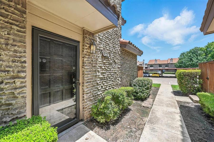 Property photo for 5626 Preston Oaks Road, #22C, Dallas, TX
