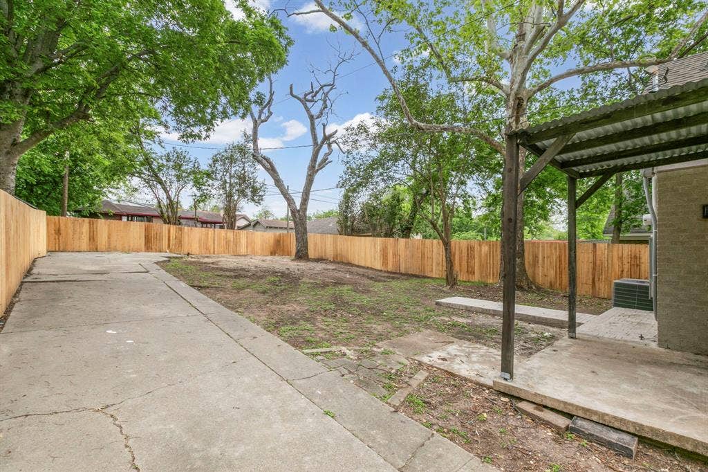 1812 Seneca Avenue, Waco, TX 76707 1812 Seneca Avenue, Waco, TX 76707