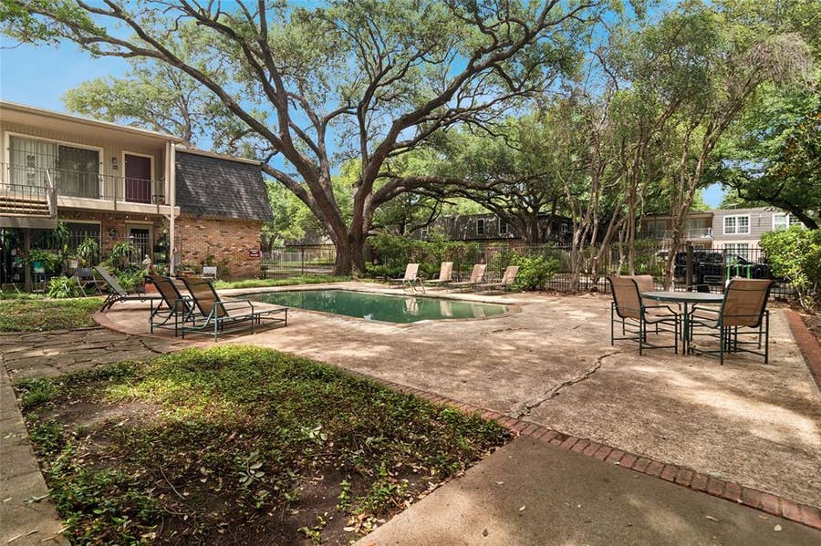 Property photo for 5311 Fleetwood Oaks Avenue, #163, Dallas, TX
