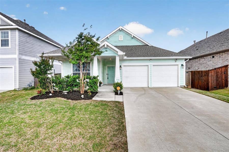 Property photo for 2042 Clearmist Way, Royse City, TX