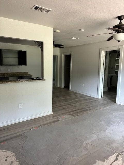 120 Pierce Drive, Mabank, TX 75156 Living room looking into eat in kitchen