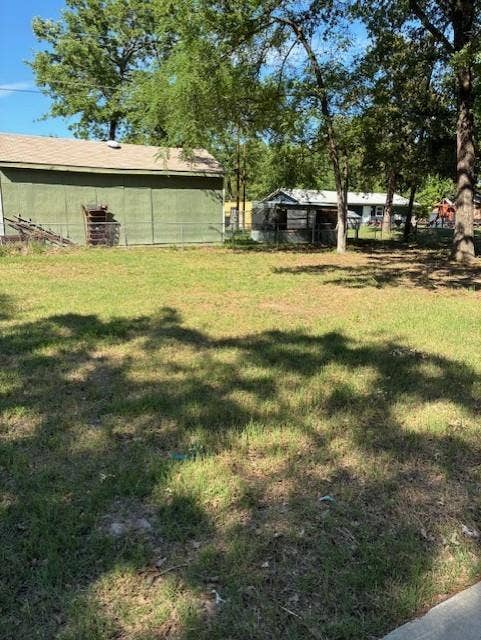 120 Pierce Drive, Mabank, TX 75156 120 Pierce Drive, Mabank, TX 75156