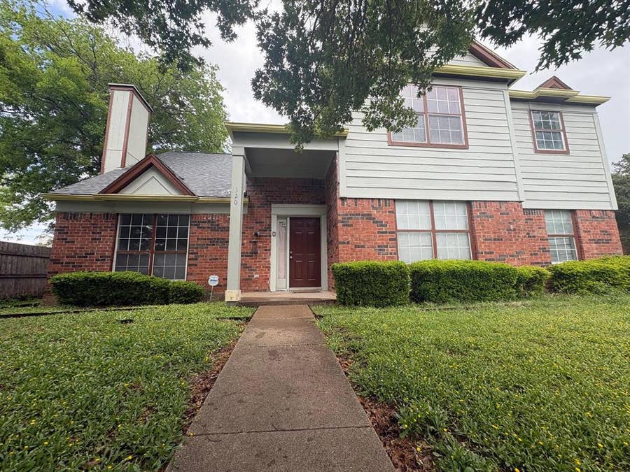 Property photo for 320 W Williams Street, Cedar Hill, TX