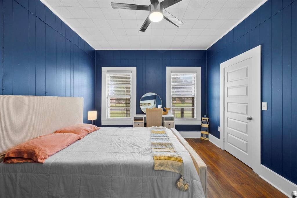 401 N Dallas Street, Ennis, TX 75119 401 N Dallas Street, Ennis, TX 75119