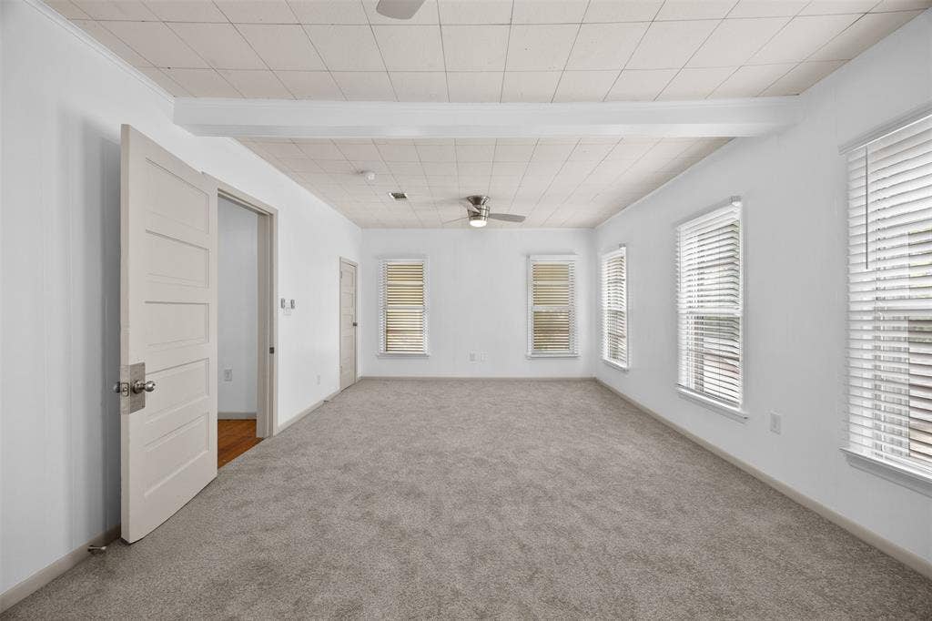 401 N Dallas Street, Ennis, TX 75119 401 N Dallas Street, Ennis, TX 75119