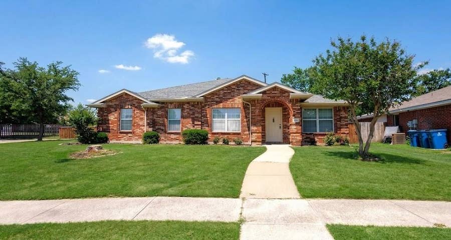 Property photo for 7218 Compass Point Drive, Rowlett, TX