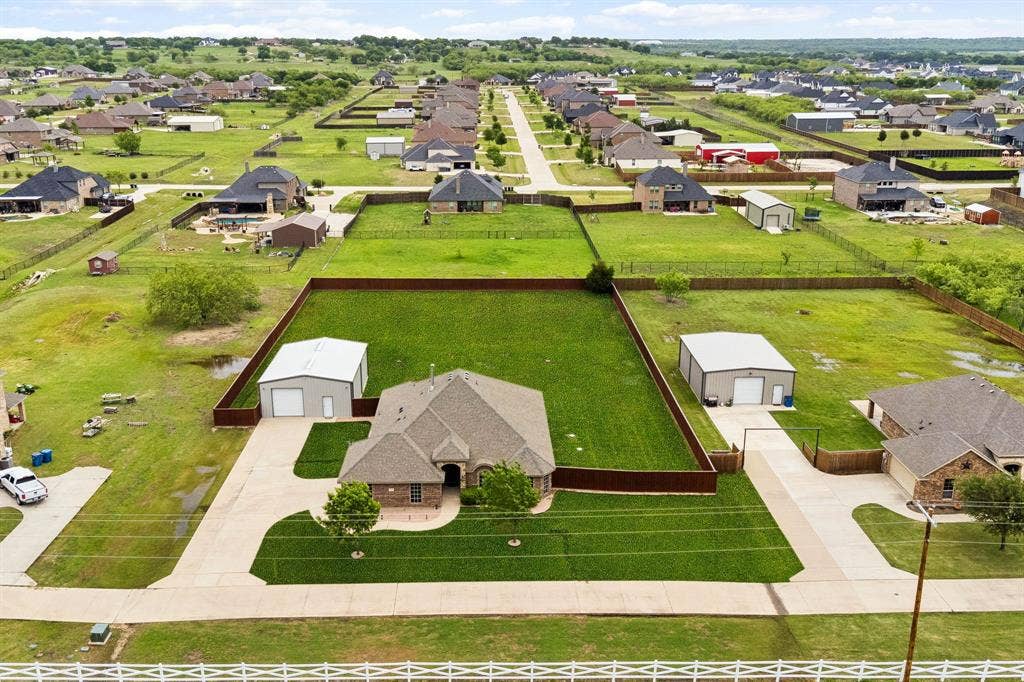 7840 Norrell Road, Midlothian, TX 76084