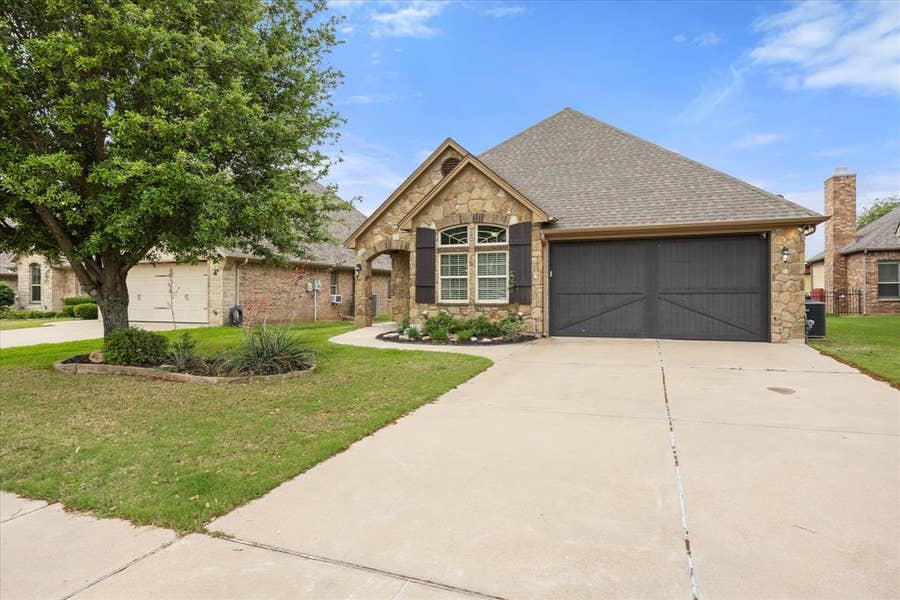 Property photo for 3305 Ferry Boat Lane, Granbury, TX