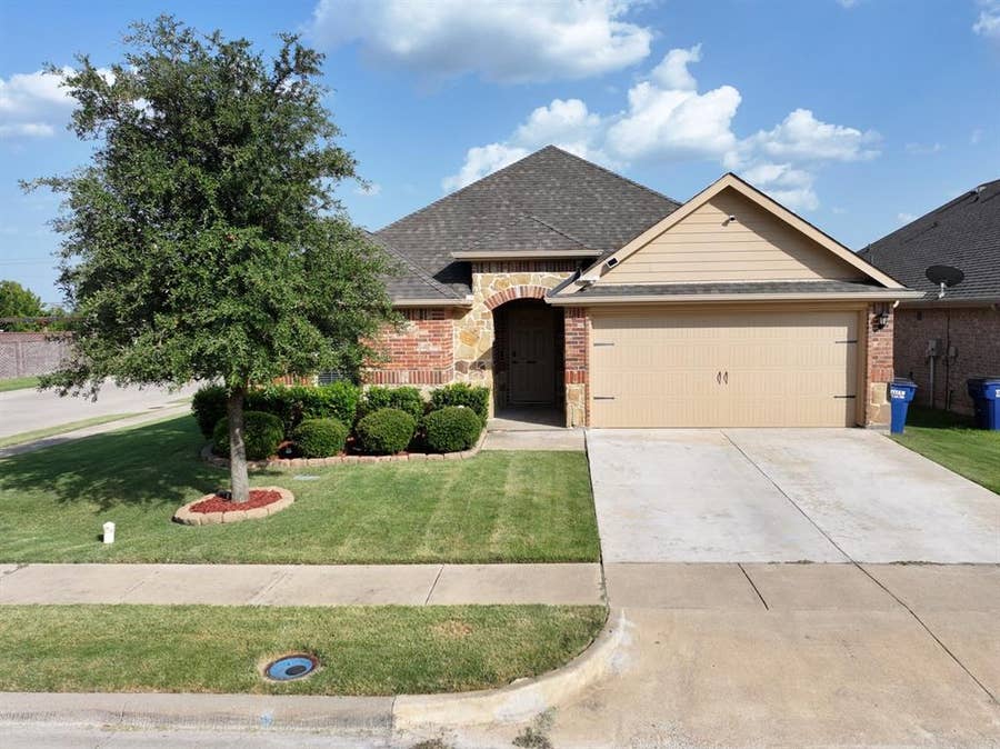 Property photo for 1060 Sadie Street, Forney, TX
