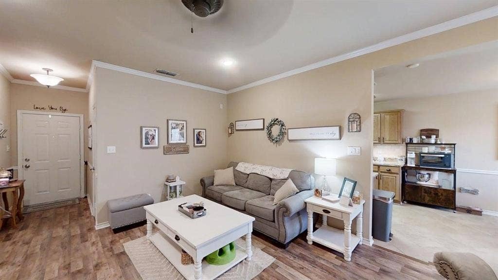 5401 Hollytree Drive, #2104, Tyler, TX 75703 5401 Hollytree Drive, #2104, Tyler, TX 75703