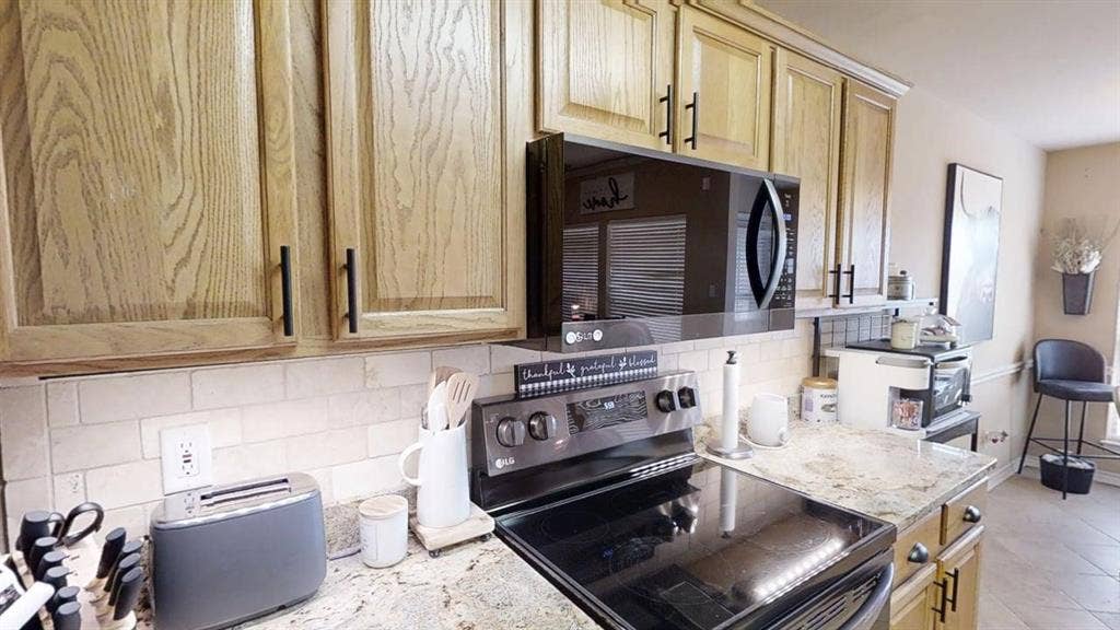 5401 Hollytree Drive, #2104, Tyler, TX 75703 5401 Hollytree Drive, #2104, Tyler, TX 75703