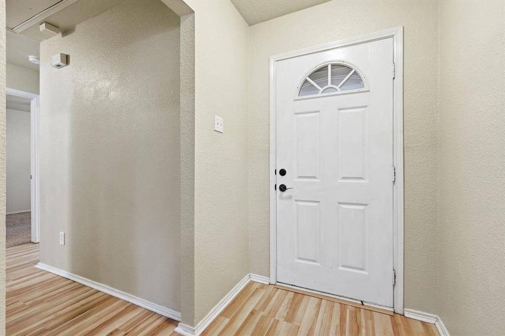 6421 Peak View Court, Midlothian, TX 76065 Just inside the front entry, there is a coat closet.