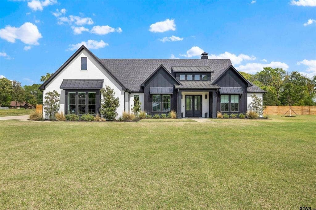 21197 N Gatlinburg, Bullard, TX 75757 21197 N Gatlinburg, Bullard, TX 75757