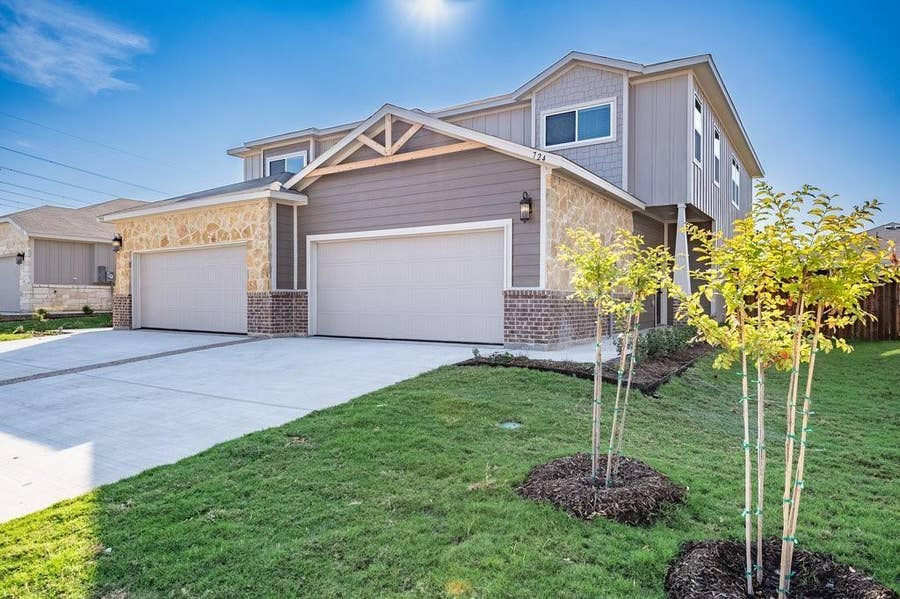 Property photo for 640-644 Wheatfield, Venus, TX