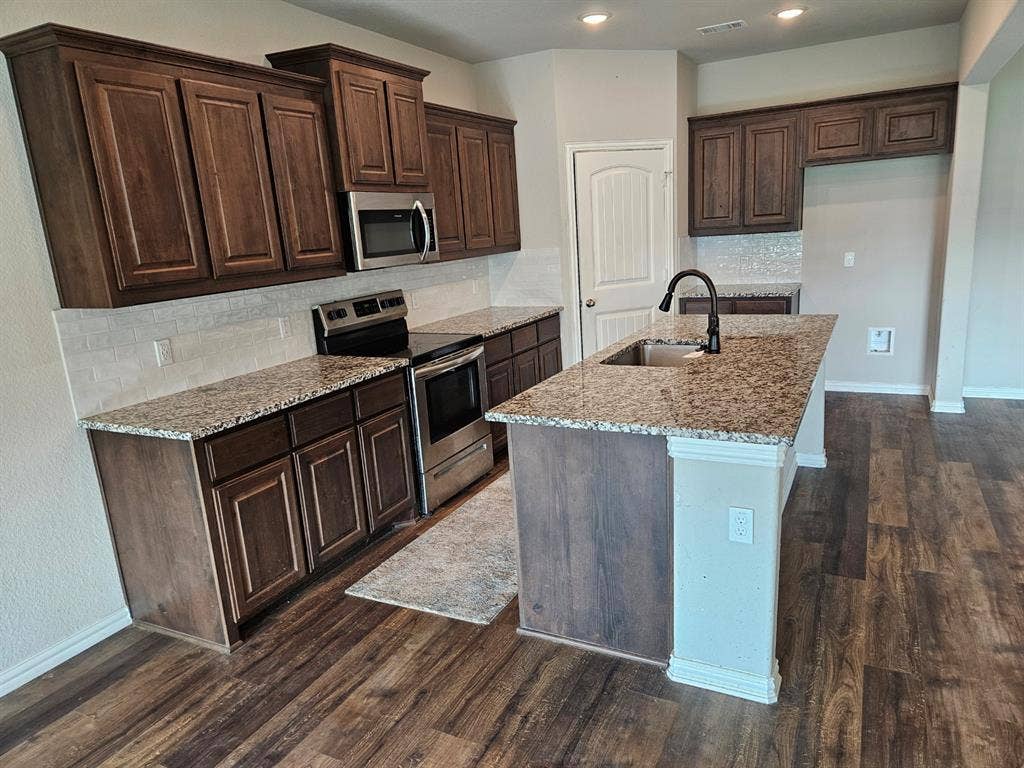 509 Smith Road, Springtown, TX 76082 509 Smith Road, Springtown, TX 76082