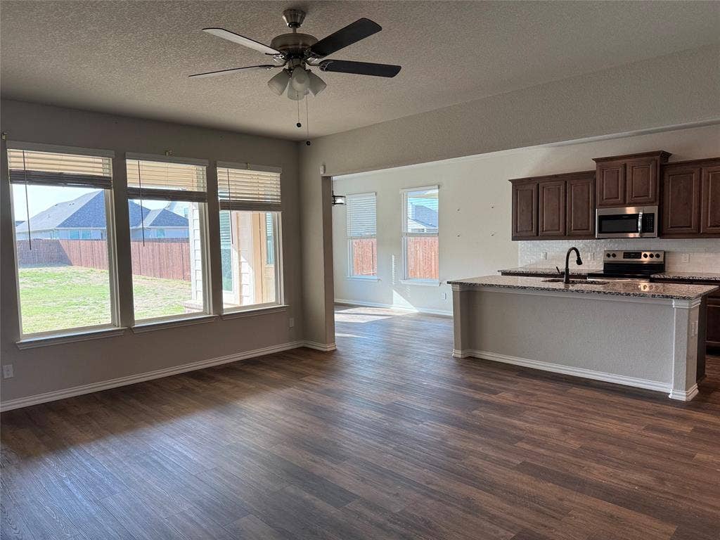 509 Smith Road, Springtown, TX 76082 509 Smith Road, Springtown, TX 76082