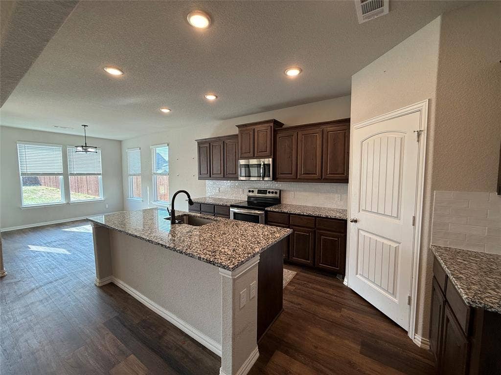 509 Smith Road, Springtown, TX 76082 509 Smith Road, Springtown, TX 76082