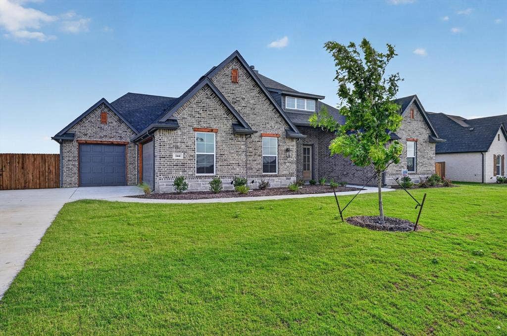 144 Chapowits, Godley, TX 76044 144 Chapowits, Godley, TX 76044