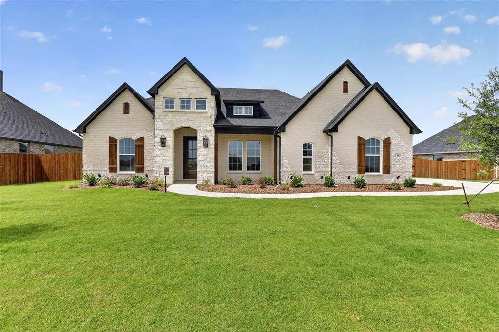 140 Chapowits, Godley, TX 76044 140 Chapowits, Godley, TX 76044