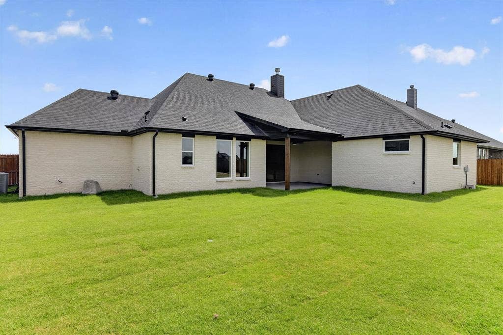 140 Chapowits, Godley, TX 76044 140 Chapowits, Godley, TX 76044