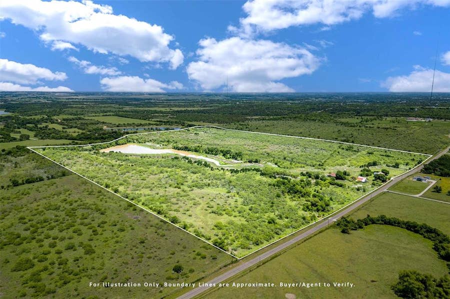 Property photo for 537 Tower Drive, Moody, TX