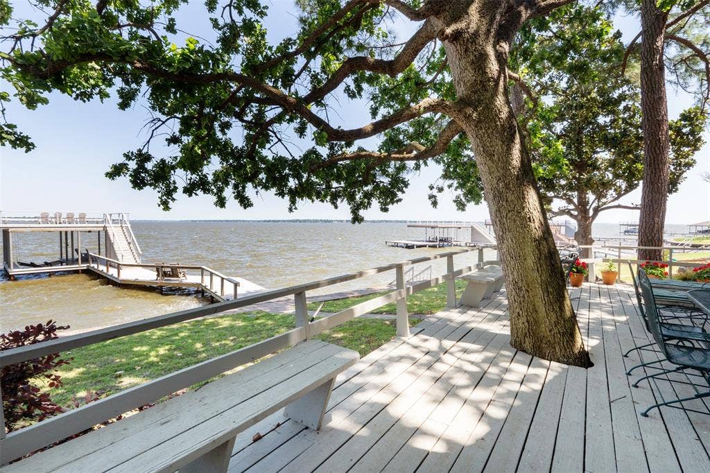 513 Winding Shore Drive, Tool, TX 75143