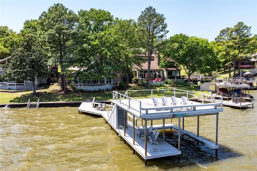 513 Winding Shore Drive, Tool, TX 75143