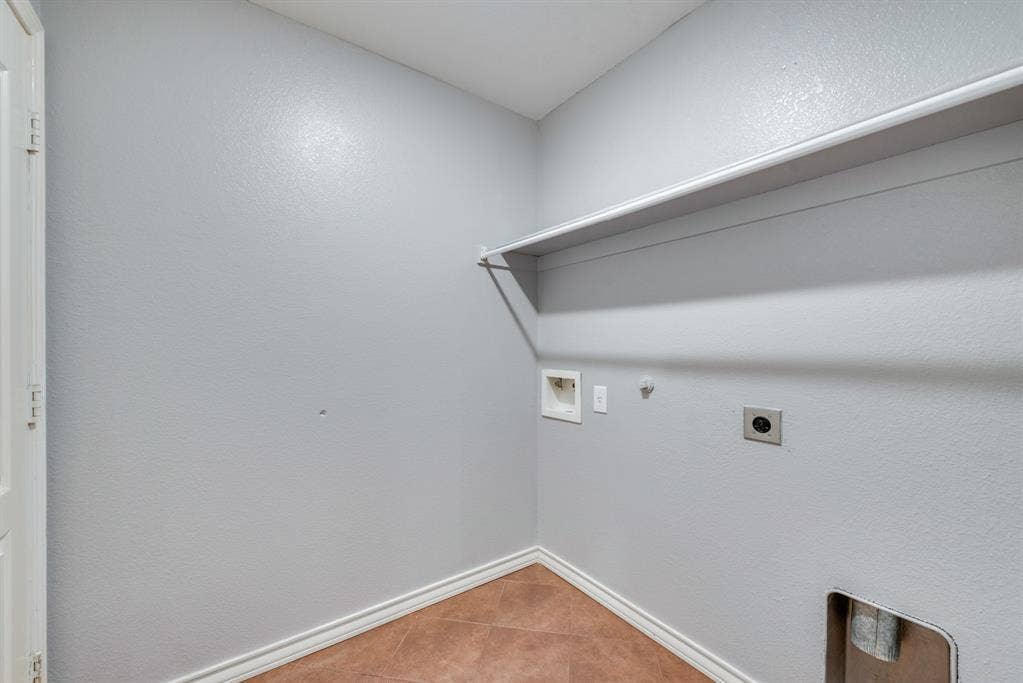 784 Tranquility Lane, Cedar Hill, TX 75104