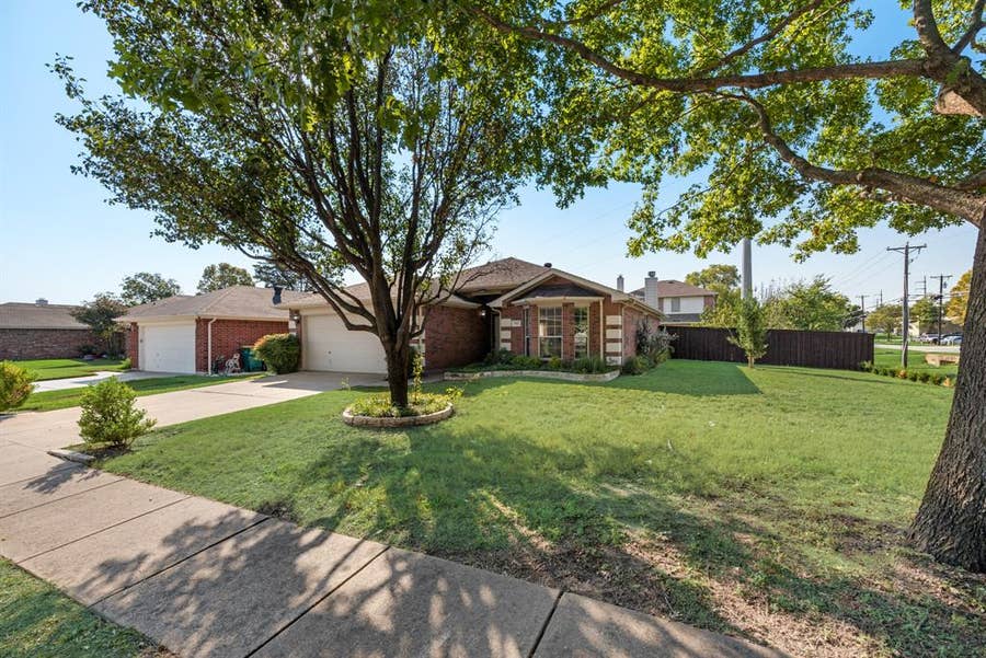 Property photo for 784 Tranquility Lane, Cedar Hill, TX