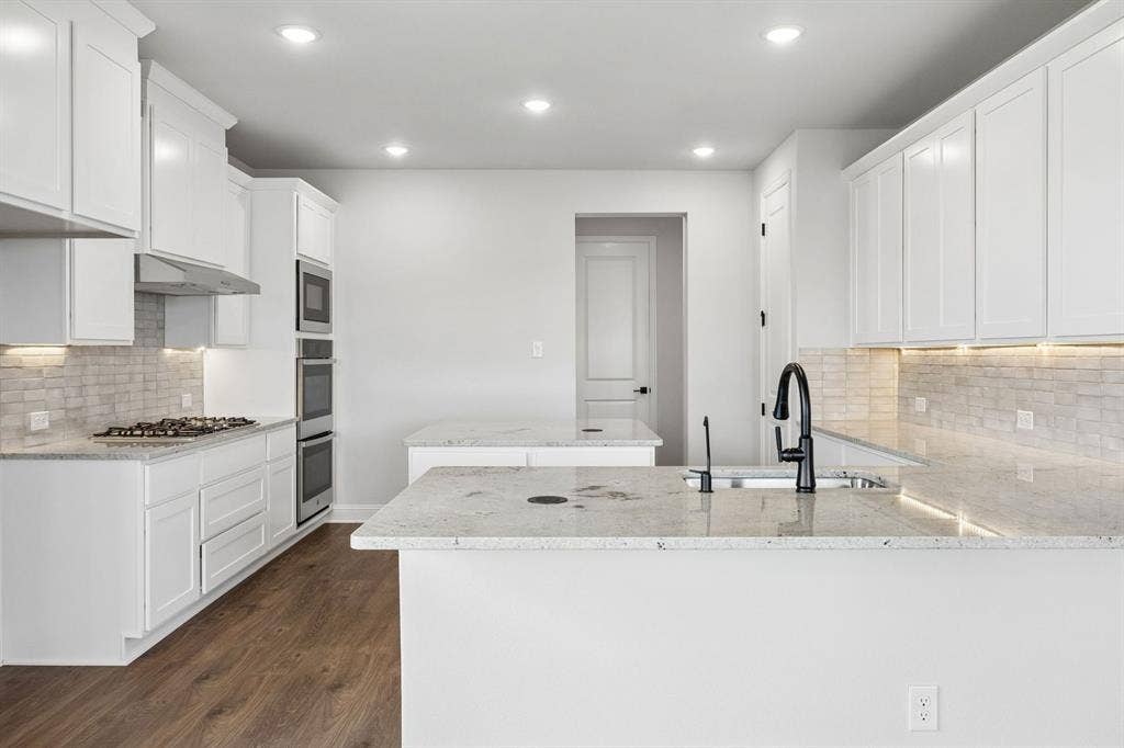 4341 Addison Street, Midlothian, TX 76065 8-4341Addison_008