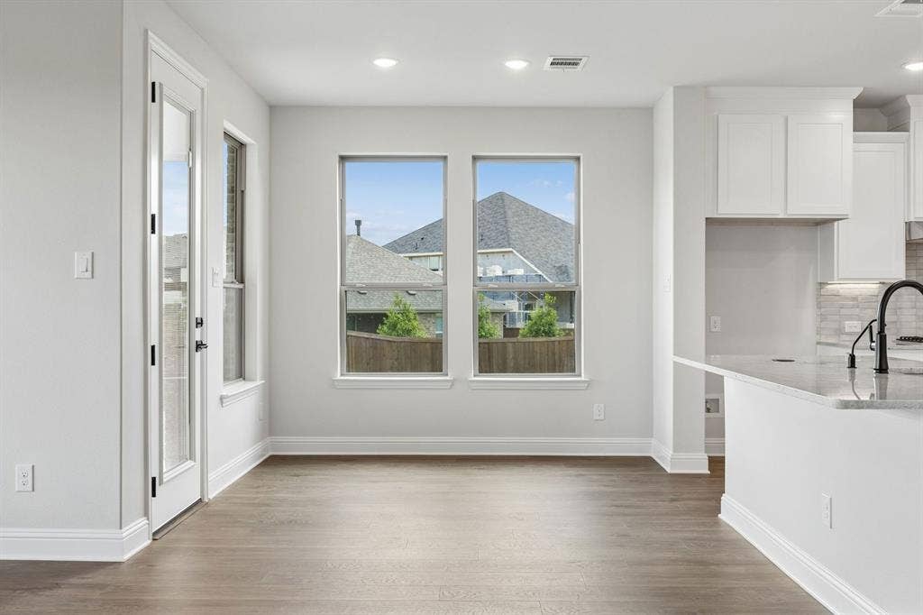 4341 Addison Street, Midlothian, TX 76065 9-4341Addison_009