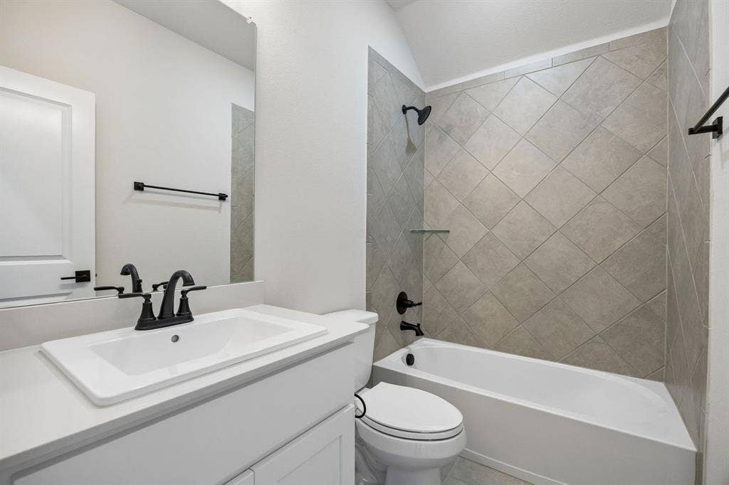 4341 Addison Street, Midlothian, TX 76065 20-4341Addison_020
