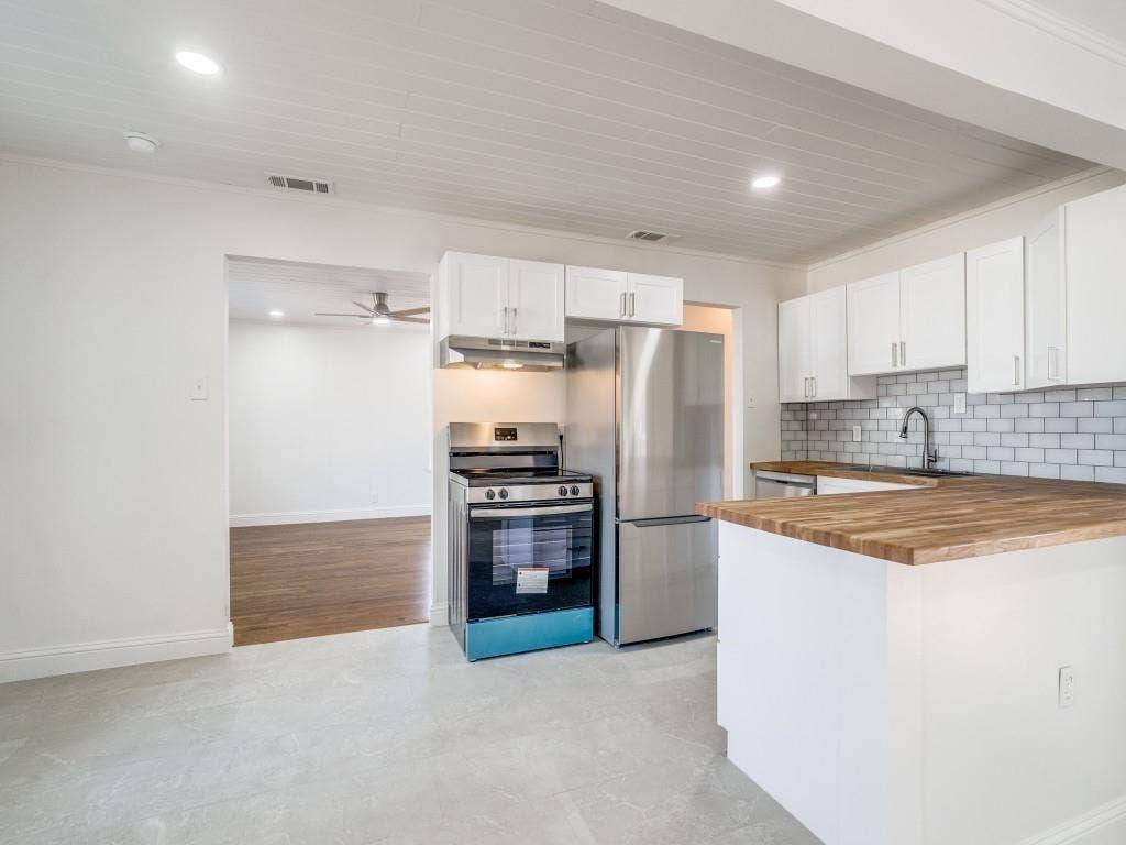 4528 Newman Drive, Haltom City, TX 76117 4528 Newman Drive, Haltom City, TX 76117
