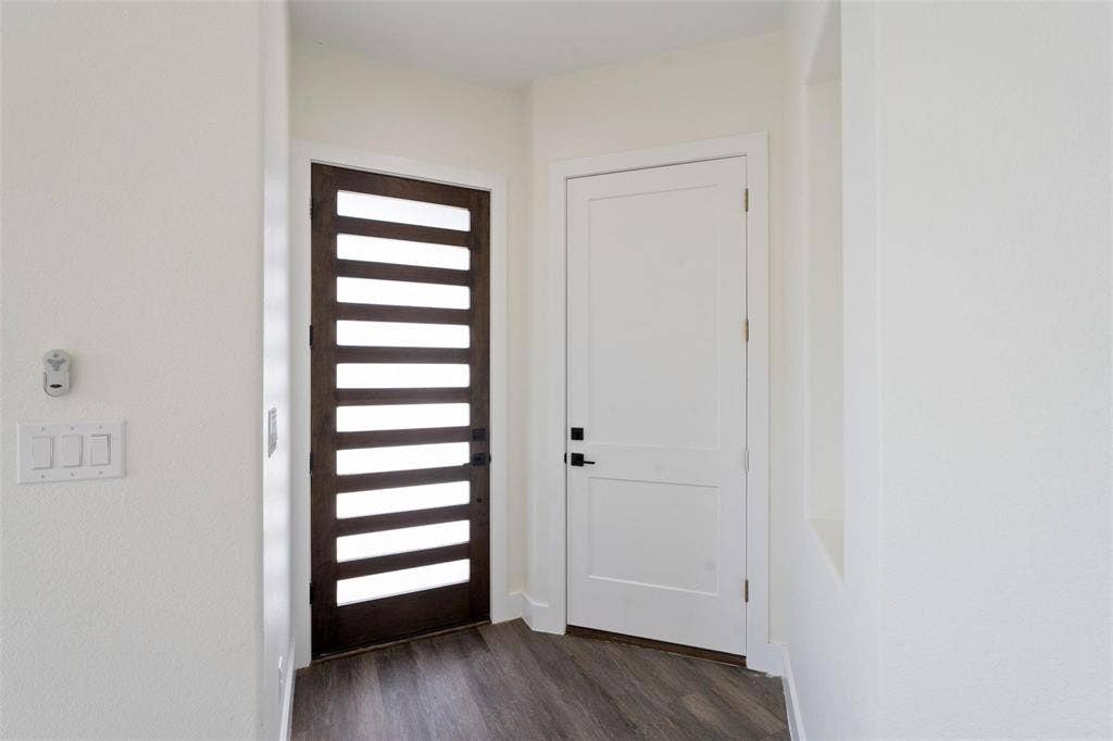 802.5 N Needmore Street, Athens, TX 75751 Entrance foyer with dark wood finished floors